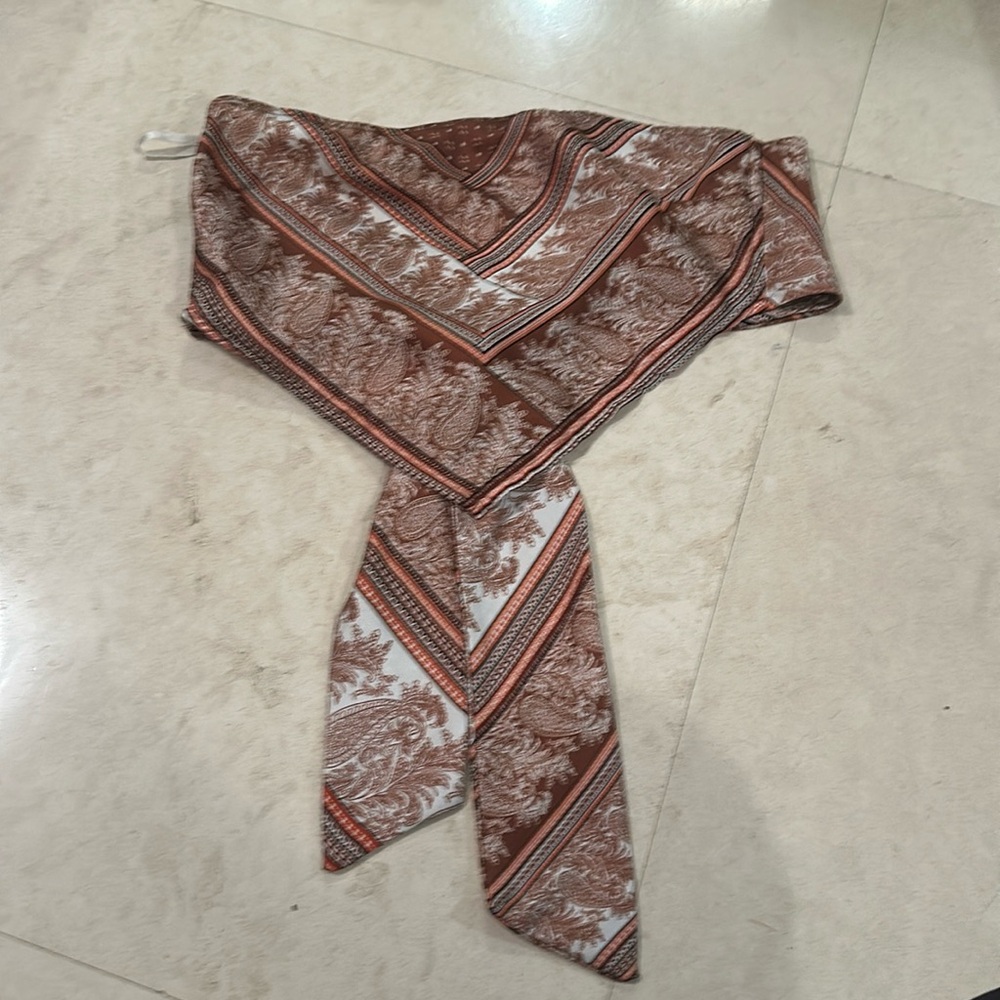 SCARF STRAPLESS TIE TOP